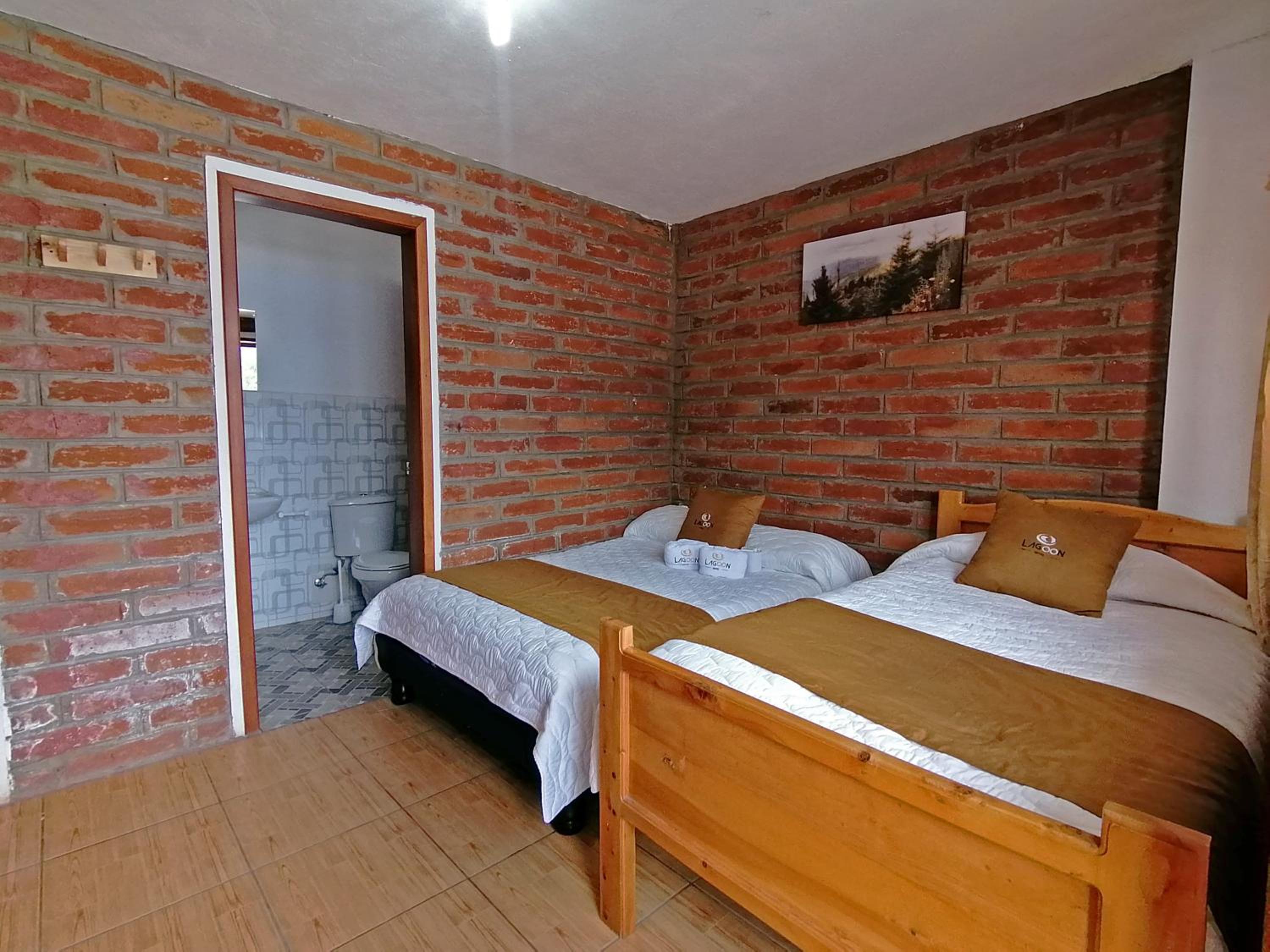 Lagoon Hotel Chugchilan
