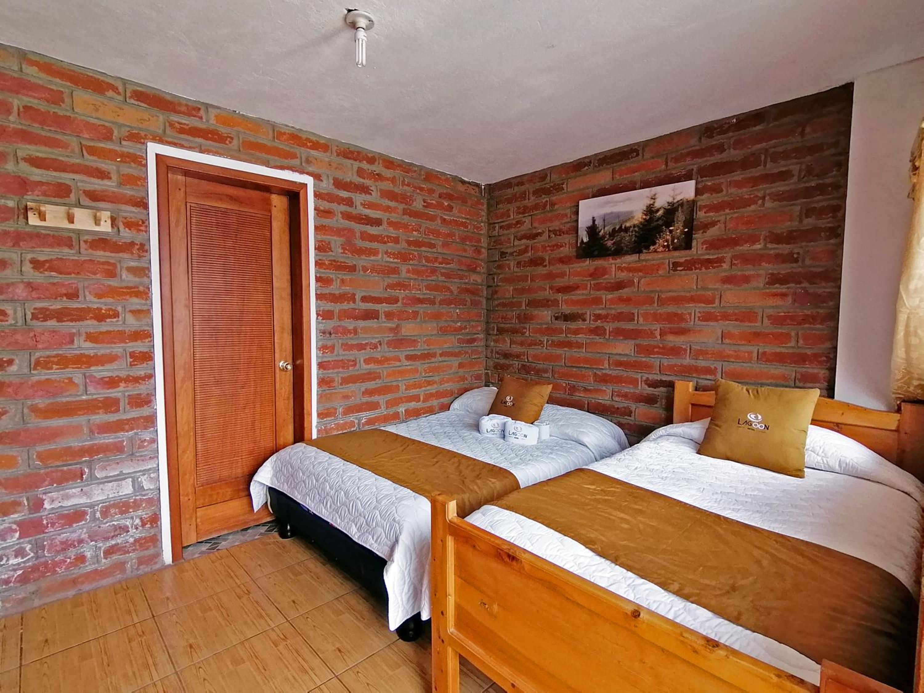 Lagoon Hotel Chugchilan