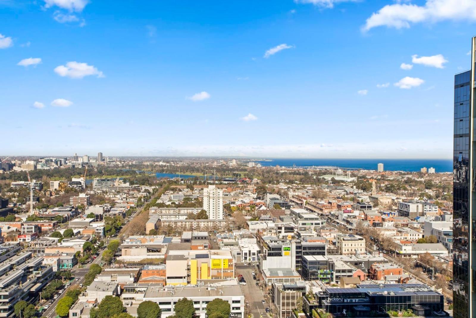 SouthBank 2 Bedroom with Carpark