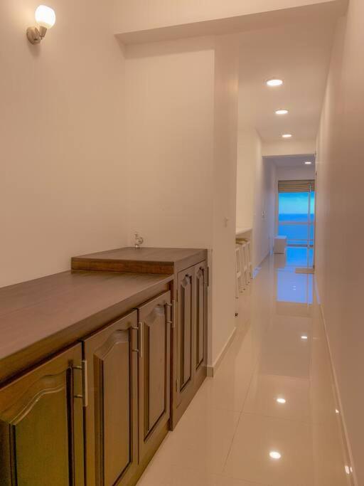 MaSa Beach Front Apartment Uswetakeiyawa B12