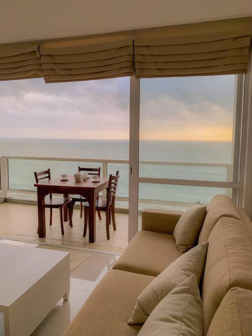 MaSa Beach Front Apartment Uswetakeiyawa B12