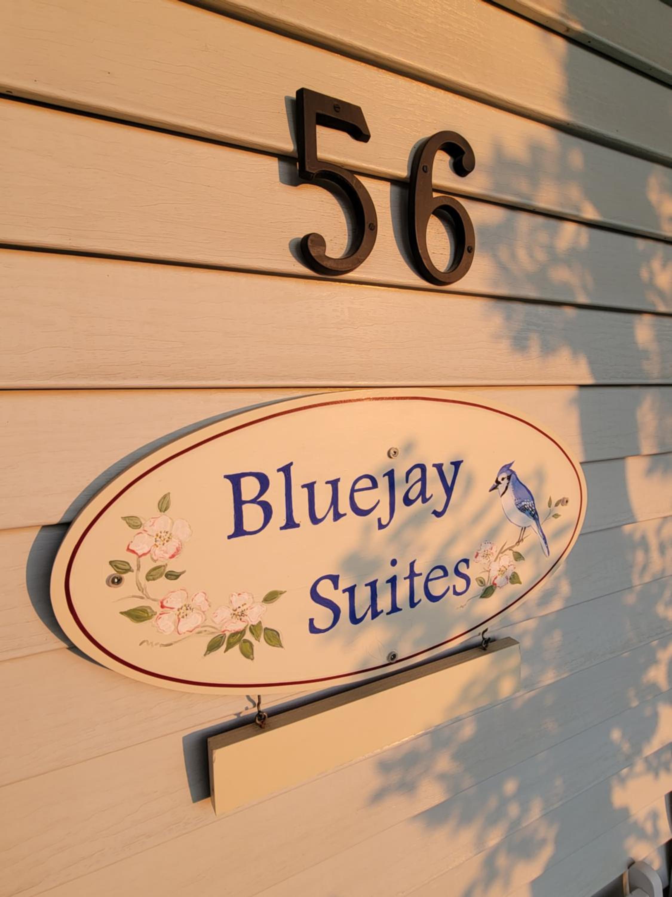 Bluejay Suites B&B