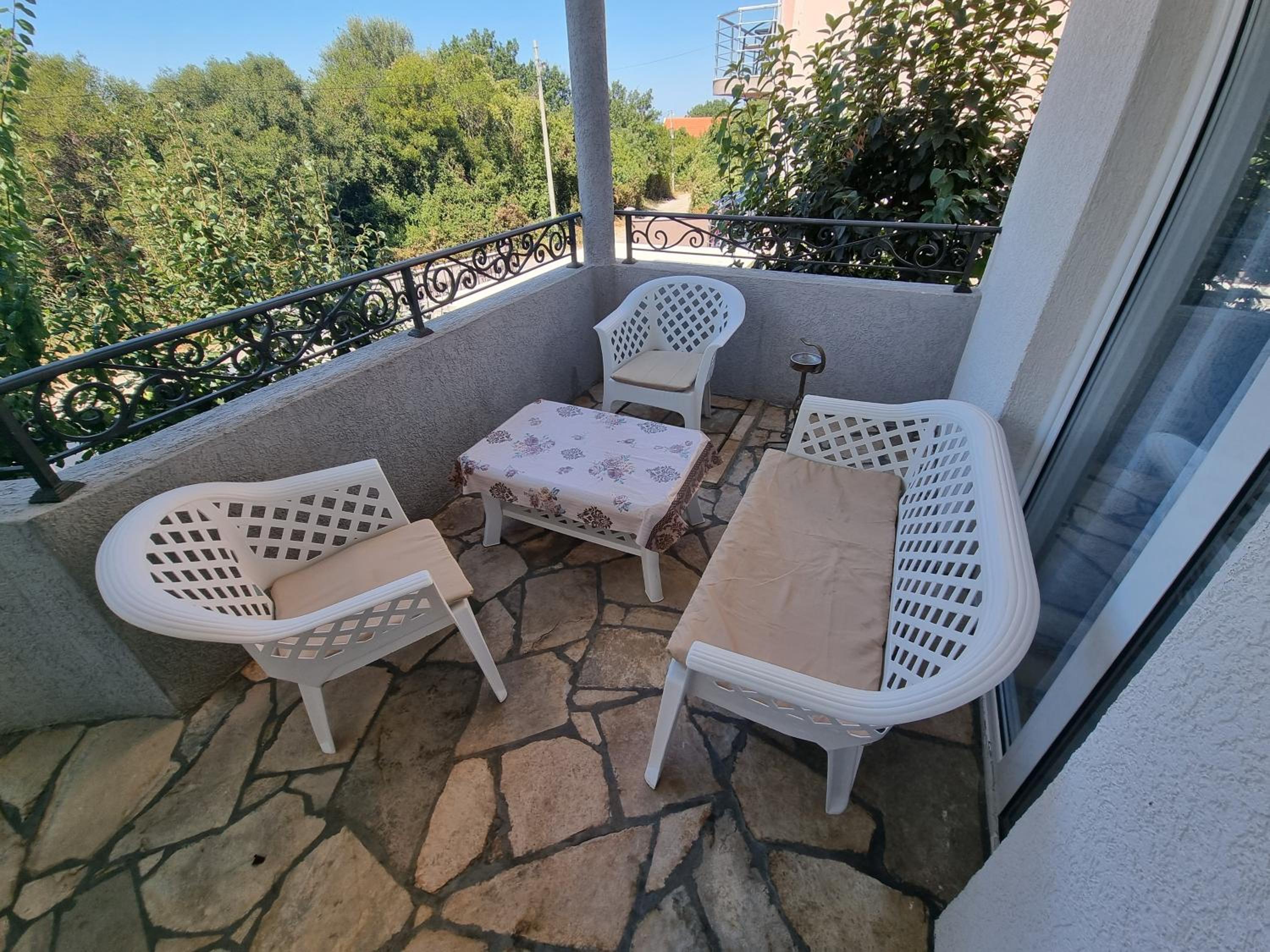 Apartmani MINA