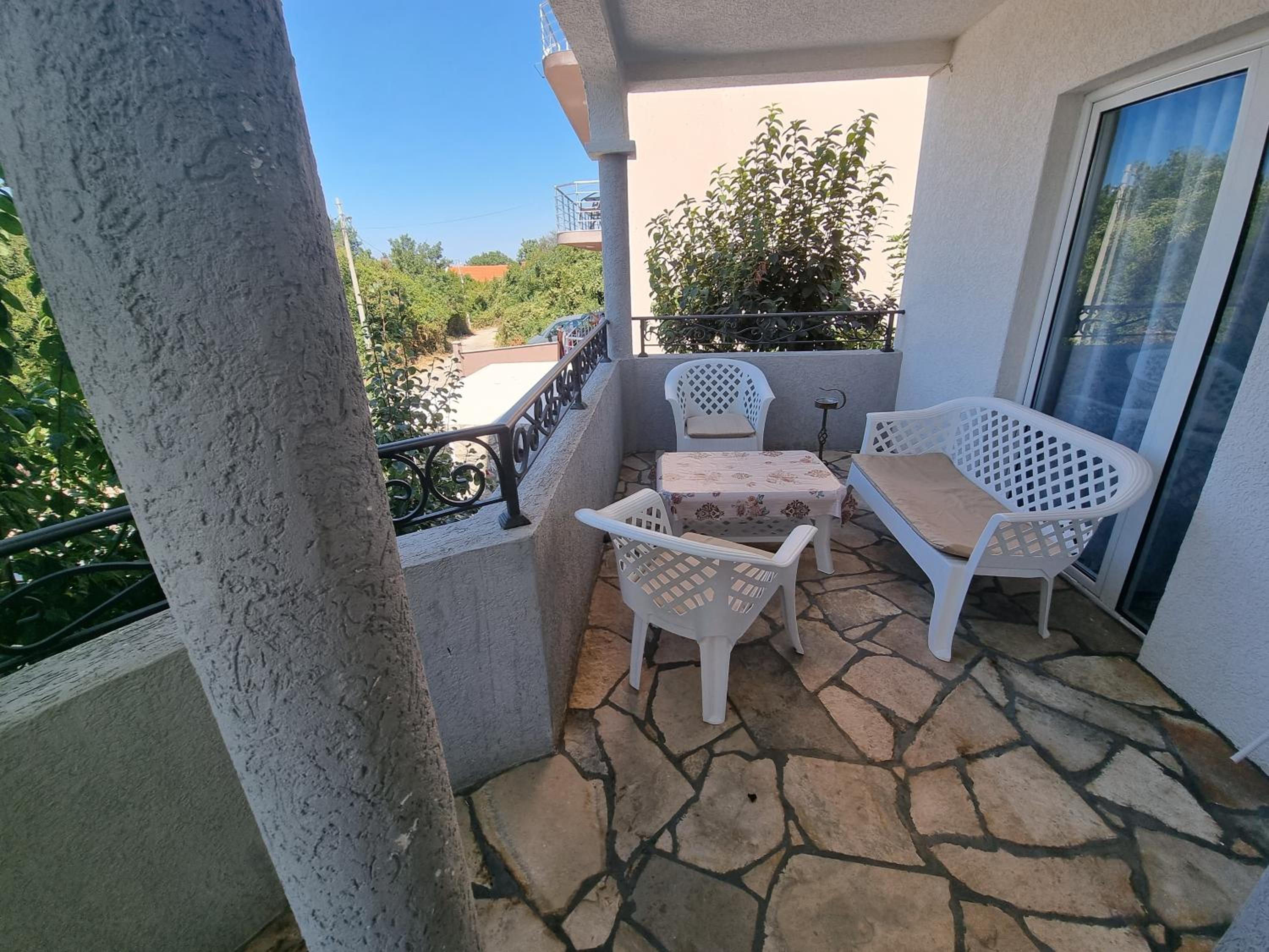 Apartmani MINA
