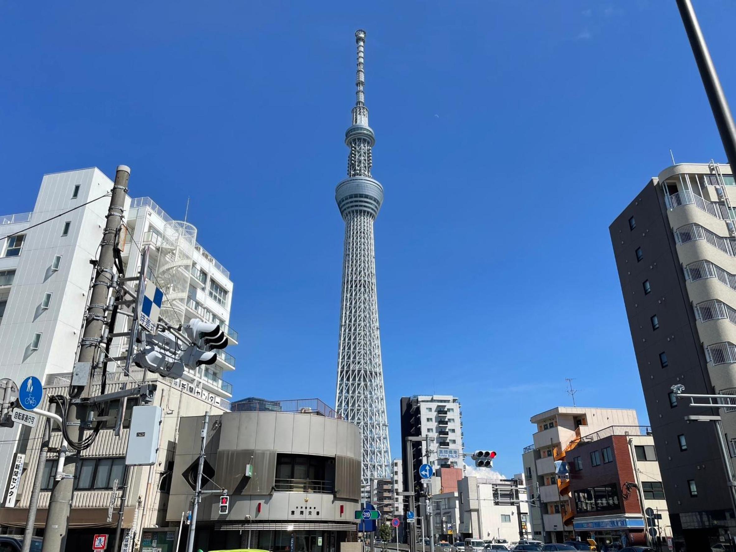Edo traditional house Skytree view Asakusa line