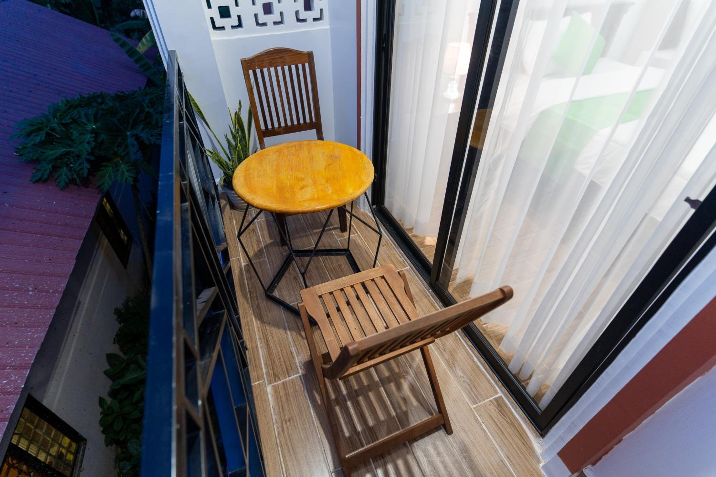 855 Villa view 3