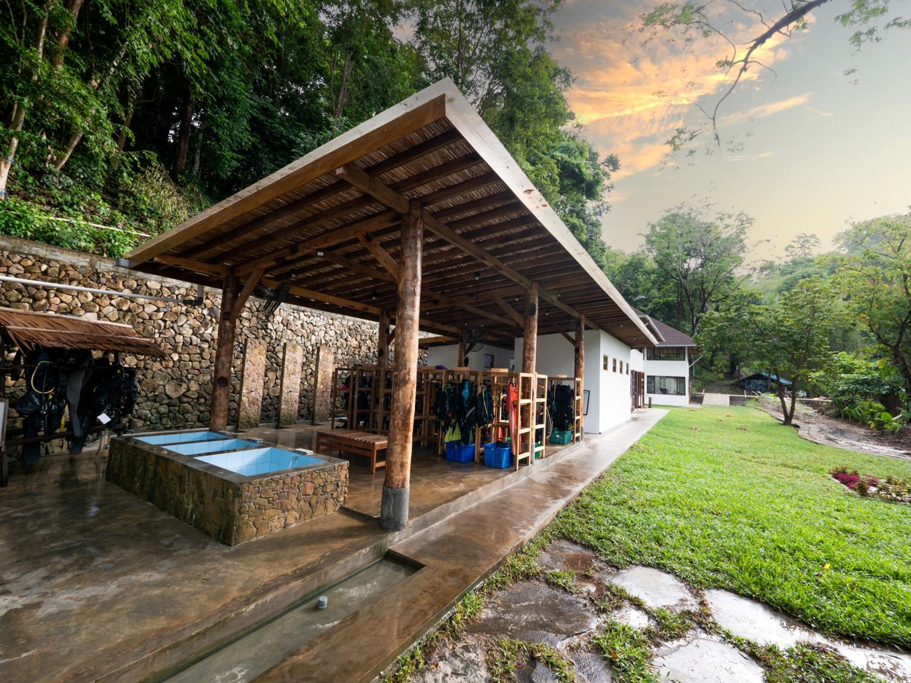Murex Bangka Dive Resort