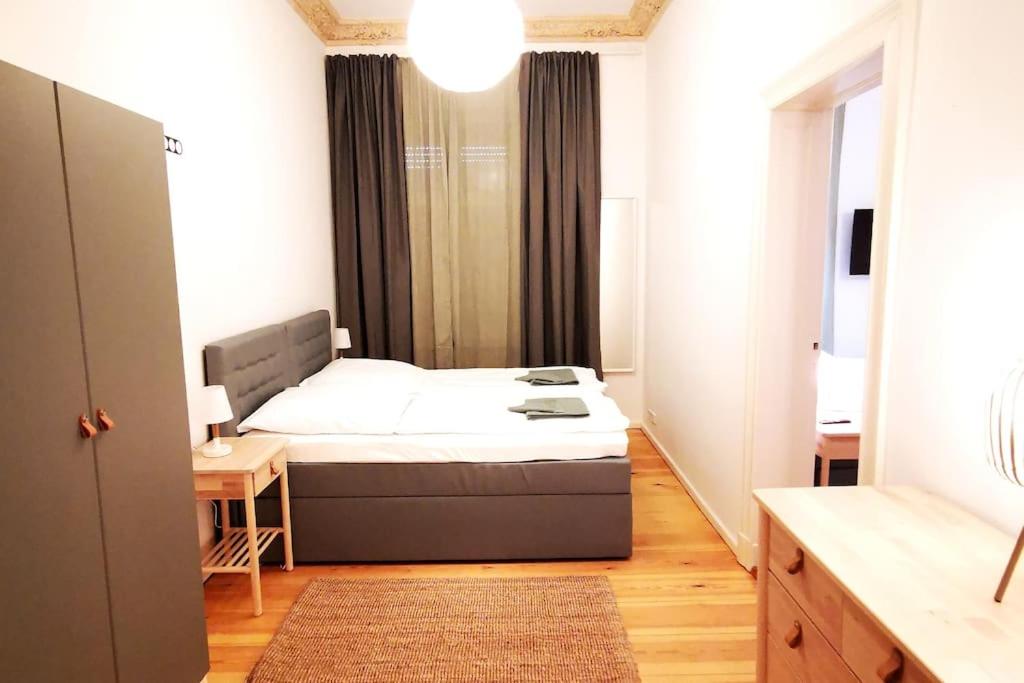 LANG Li by ROCKCHAIR Apartments l SUPERHOST Status l 2 Bedrooms Boxspringbeds in City Center - Cozy Family & Business Flair welcomes you!
