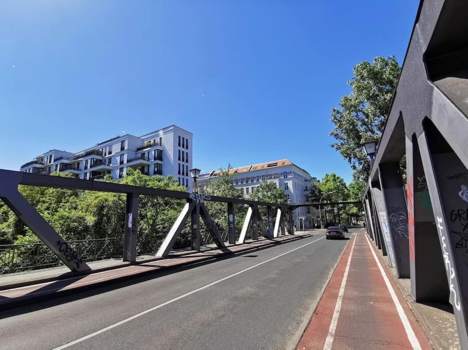 LANG Li by ROCKCHAIR Apartments l SUPERHOST Status l 2 Bedrooms Boxspringbeds in City Center - Cozy Family & Business Flair welcomes you!