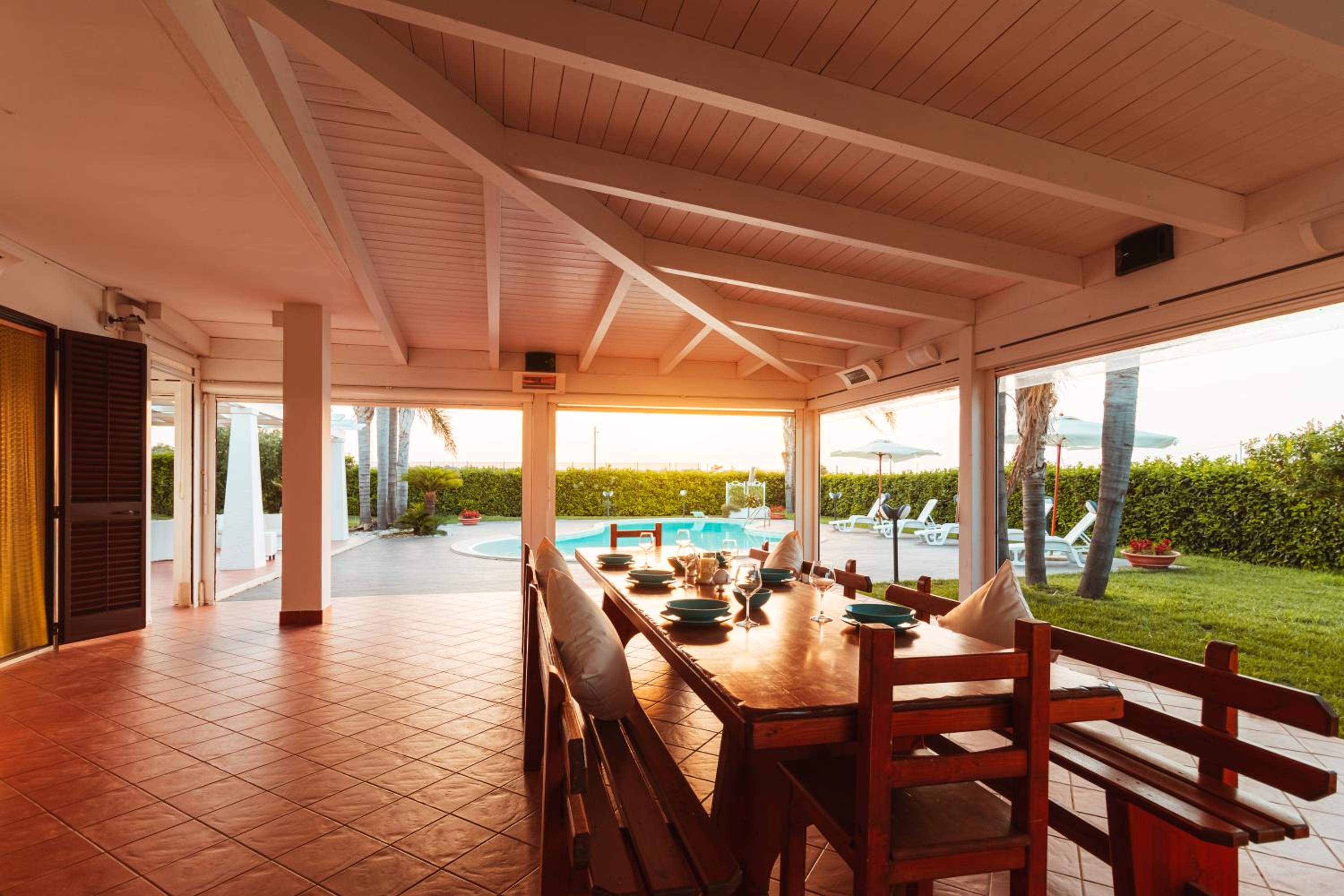 Villa Volare en Polignano a Mare — dining