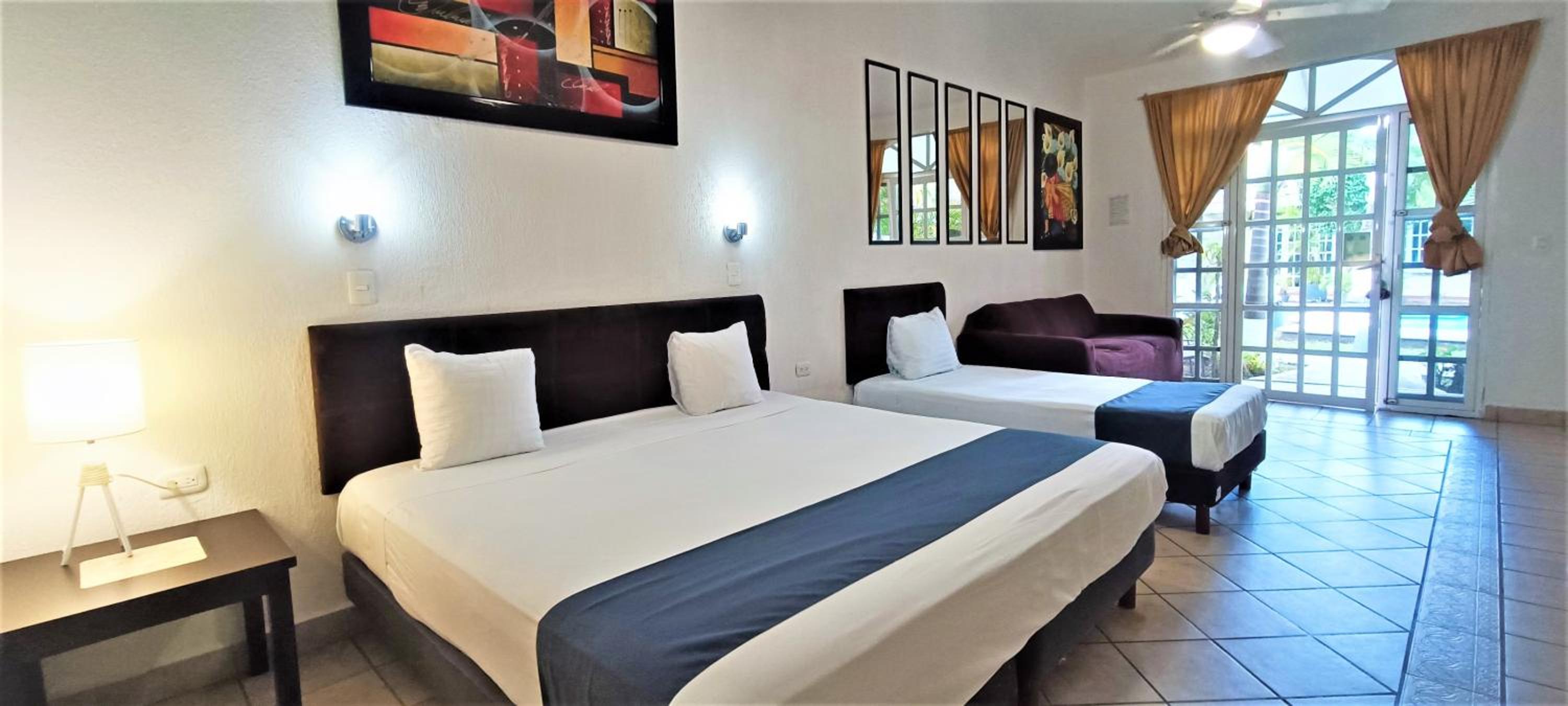 Tulipanes Cancun