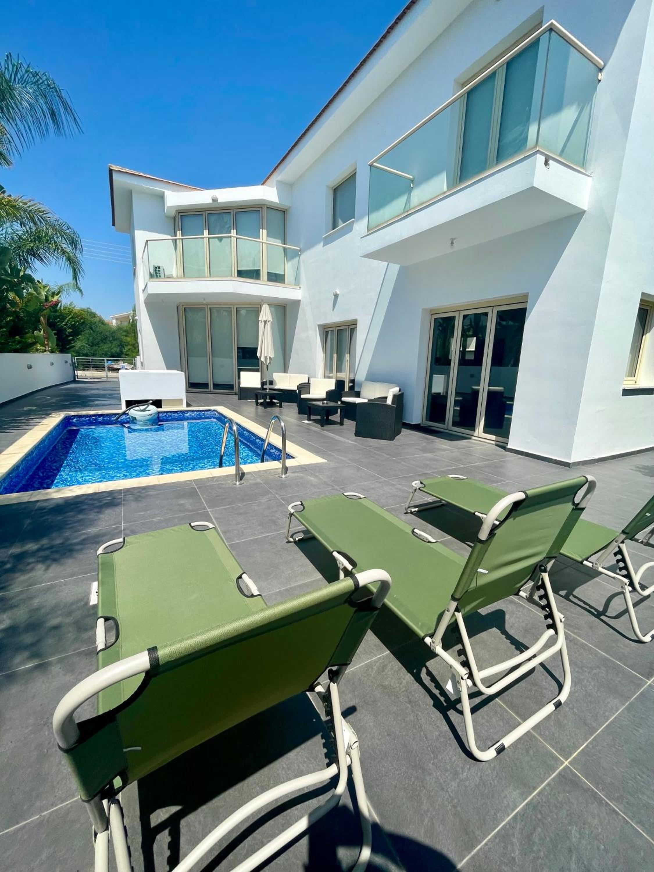 Lydia's Villa