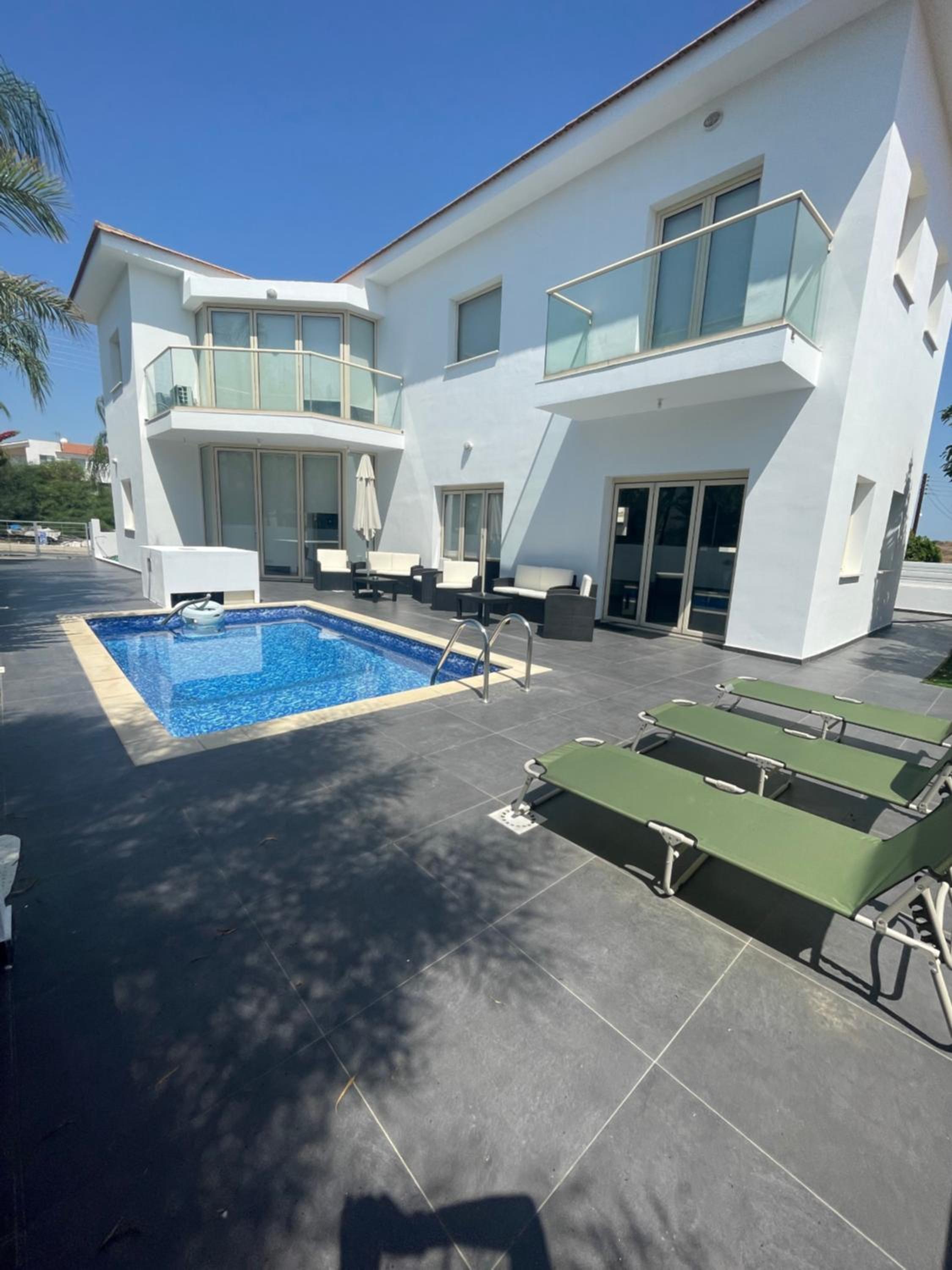 Lydia's Villa