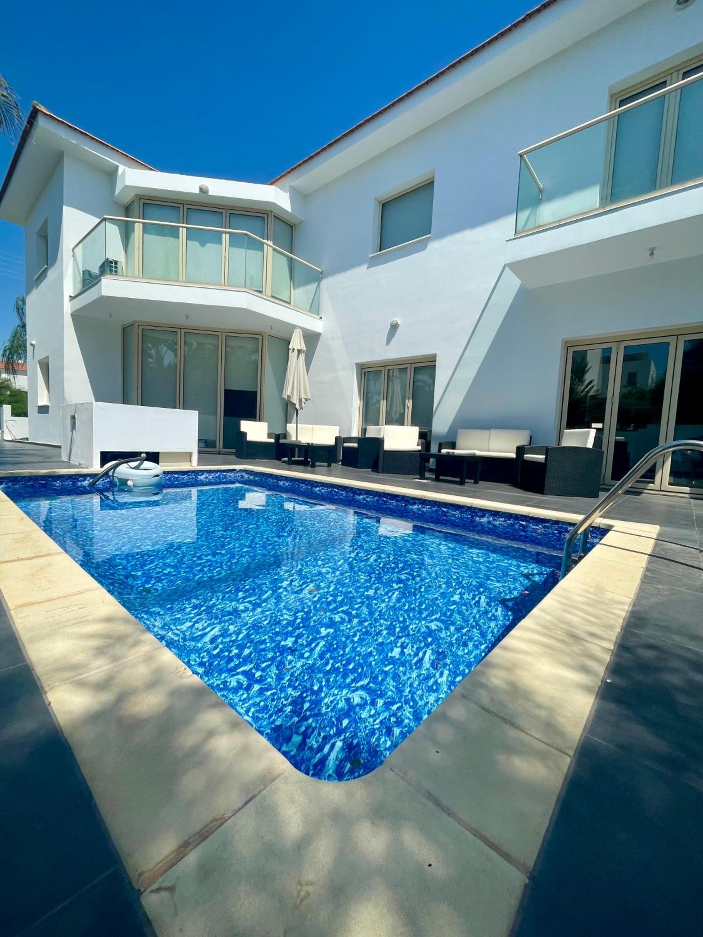 Lydia's Villa