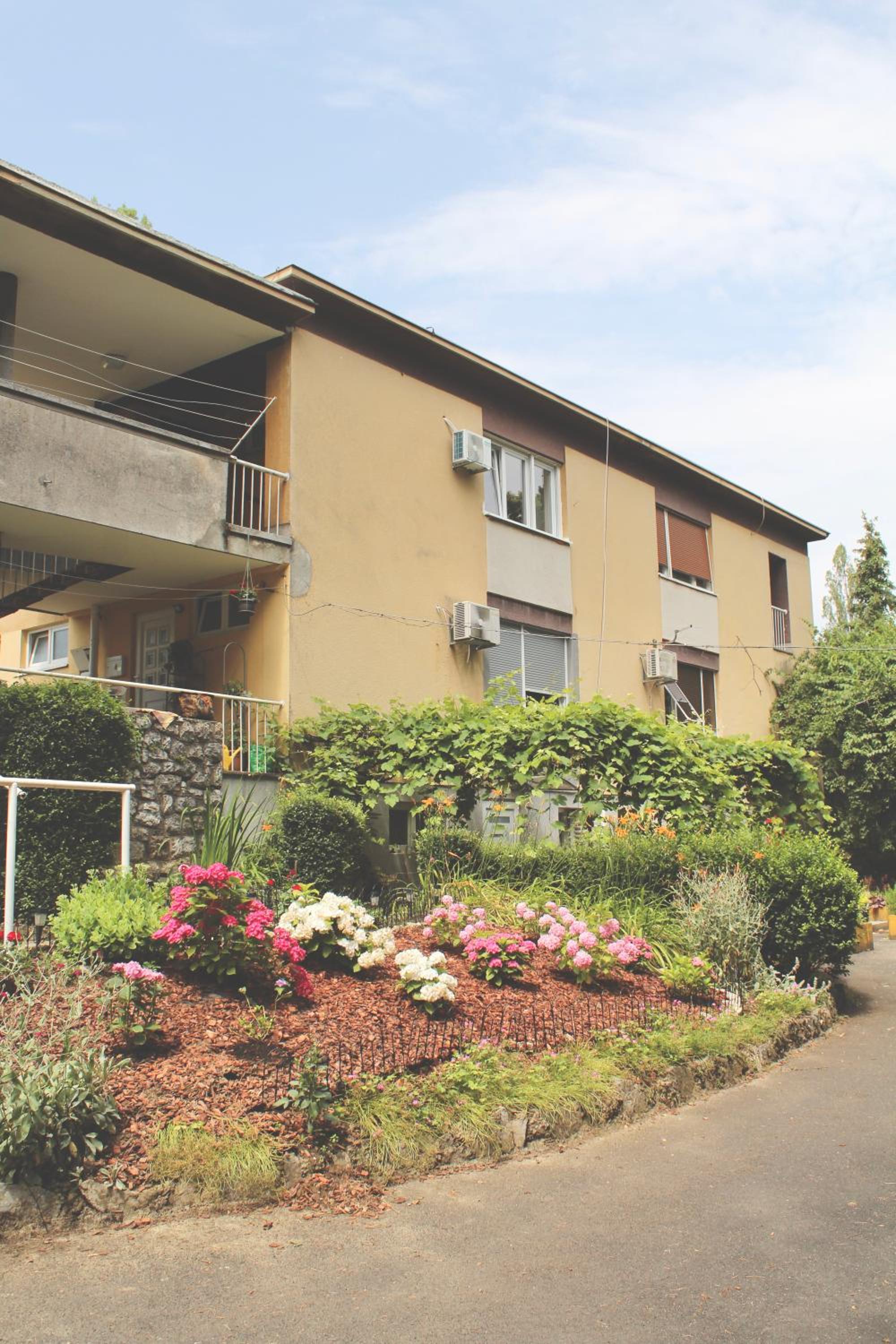 Stardust Apartment