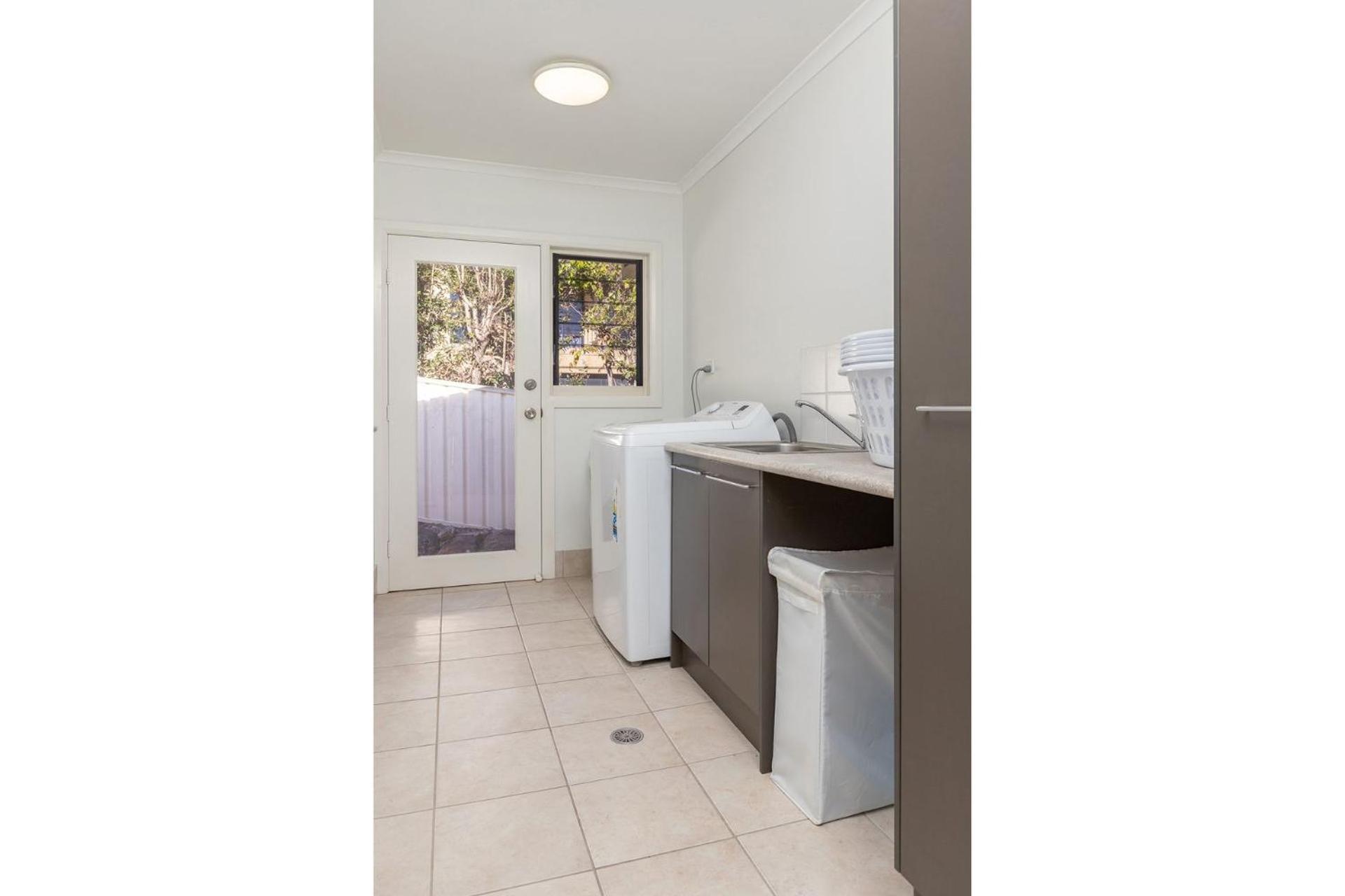 7 Calamas Place