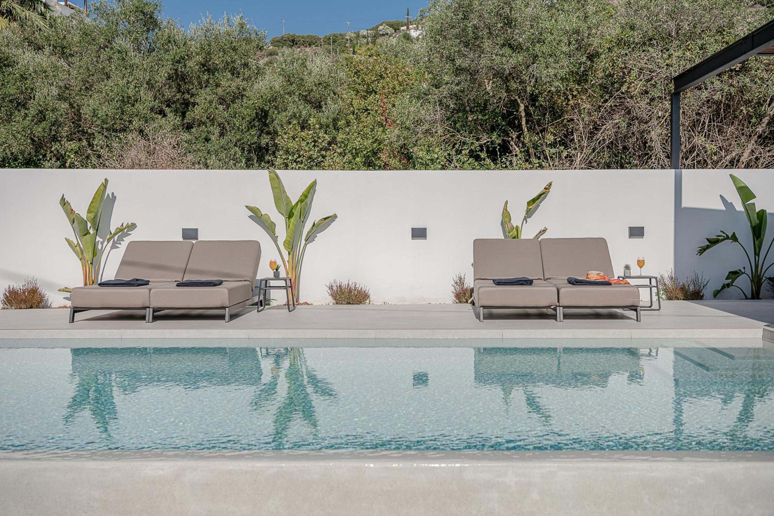 Avrilia Seaside Villa Heated Pool view 2