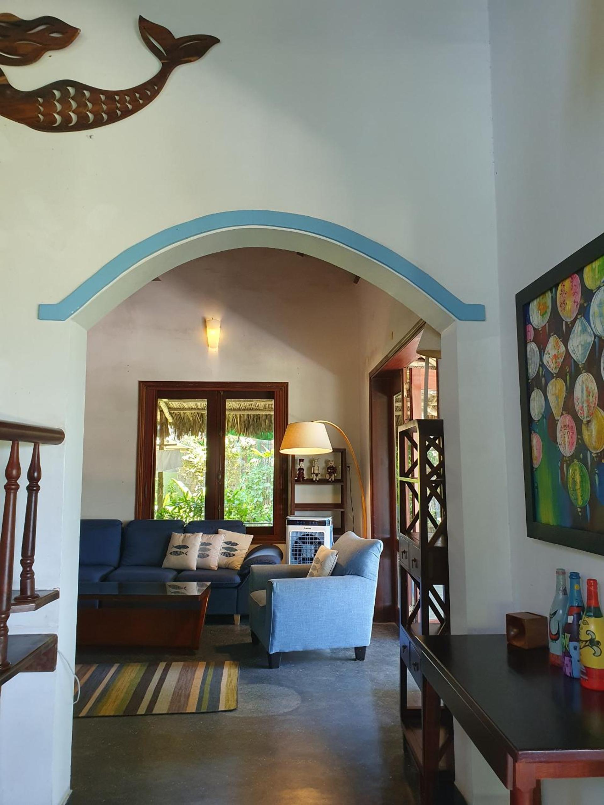 Holiday Villa 6BR Beachfront, Pool, Sauna An Bang Beach