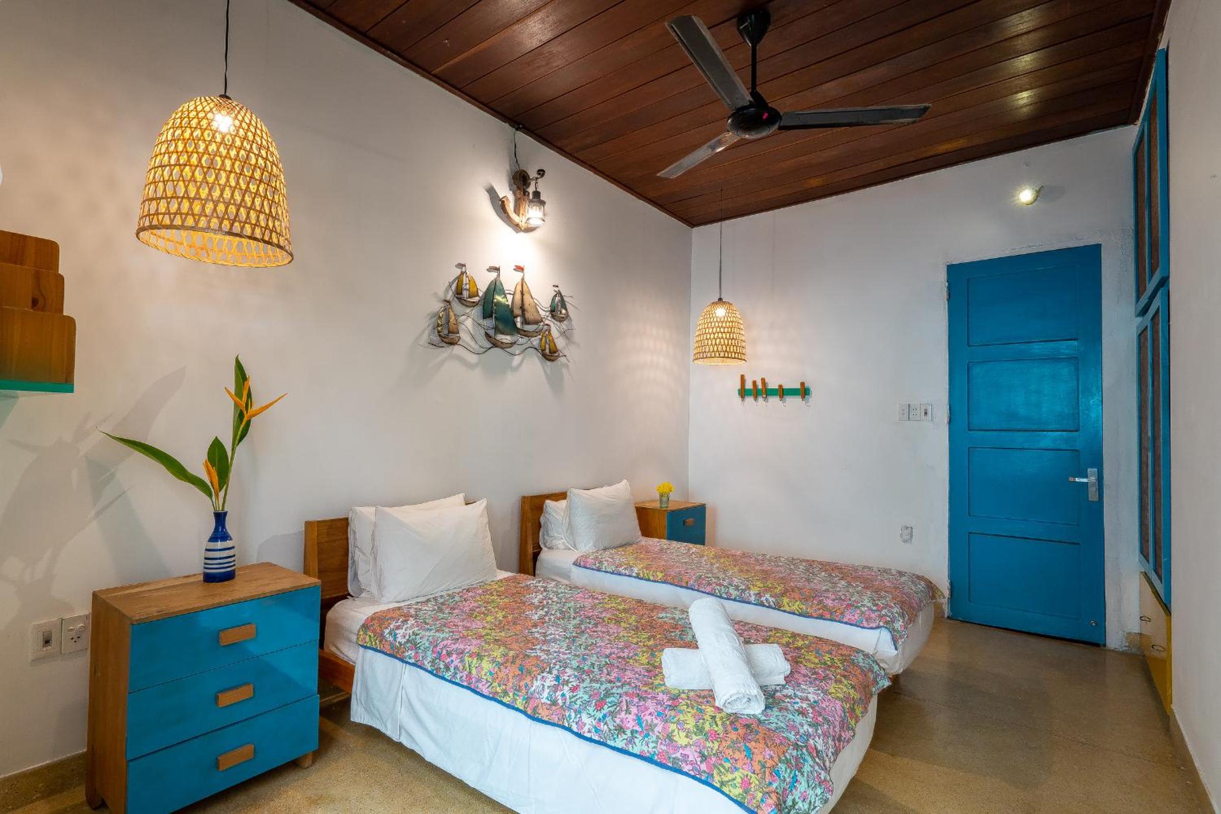 Holiday Villa 6BR Beachfront, Pool, Sauna An Bang Beach