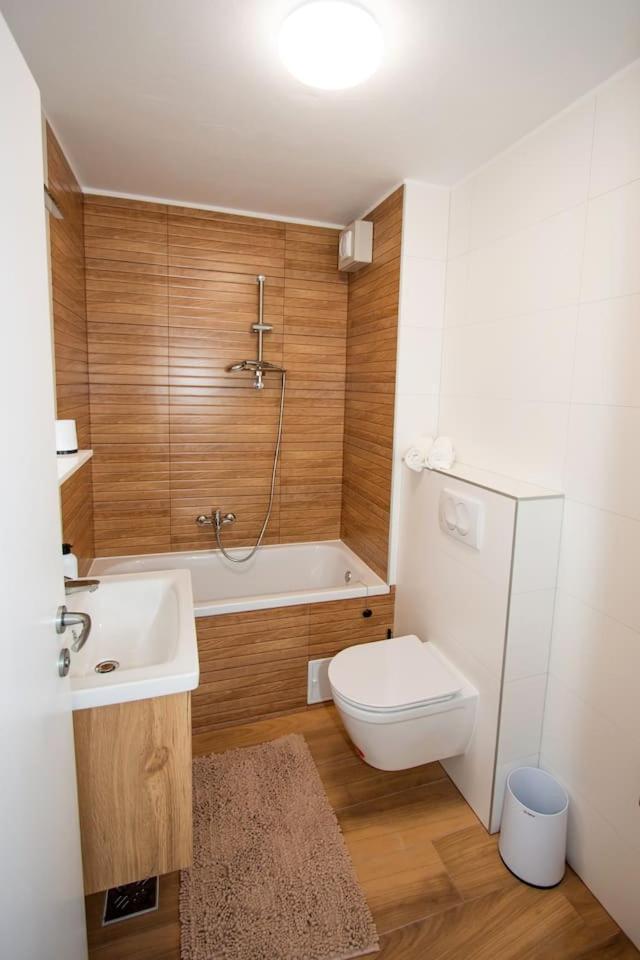 Apartmani Kac