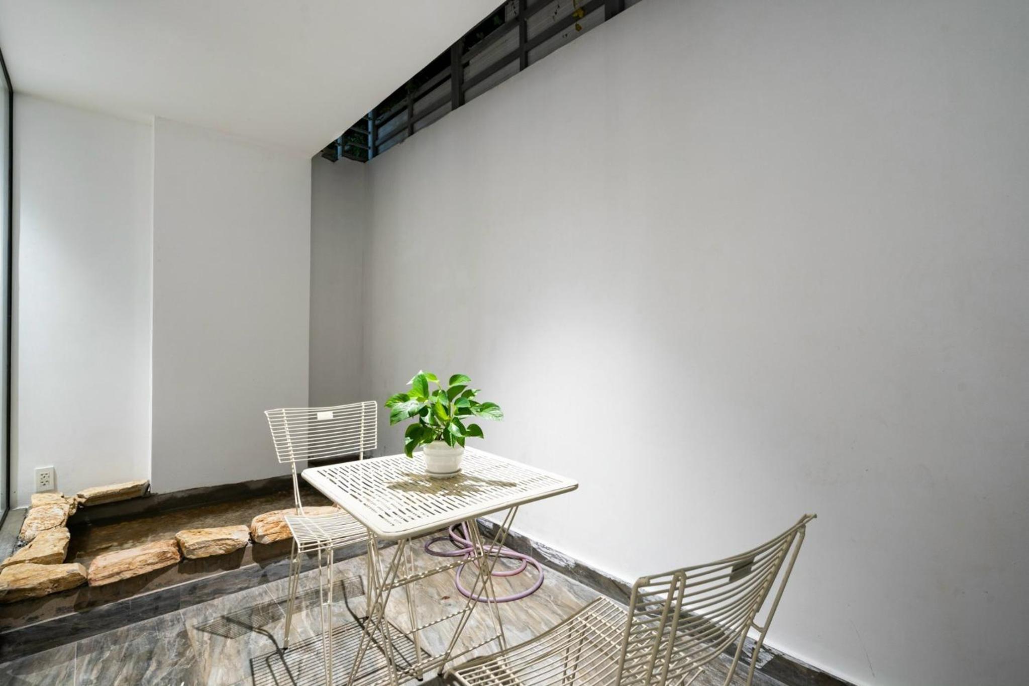 Tin Tin Apartment