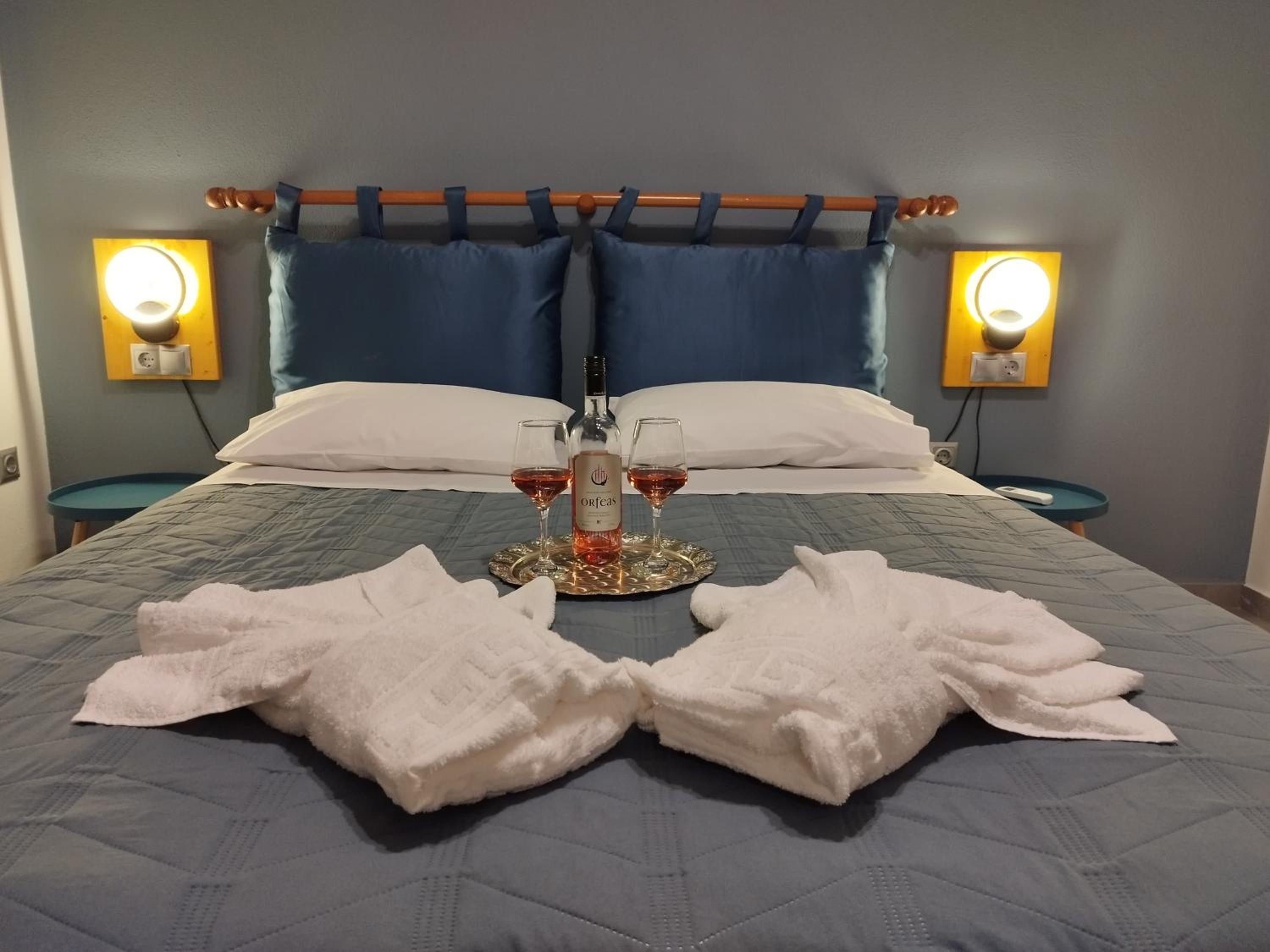 AEGEAN SUITES