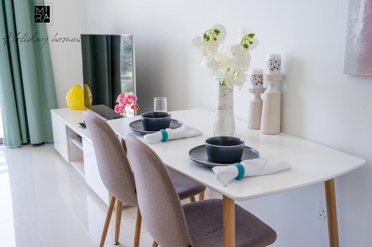 Mira Holiday Homes - Spacious Studio with Balcony - Free Wifi