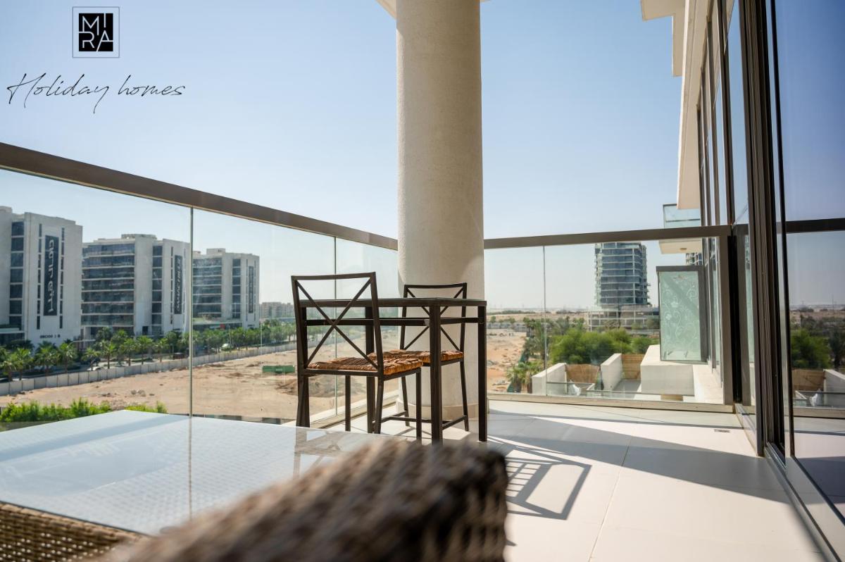 Mira Holiday Homes - Spacious Studio with Balcony - Free Wifi