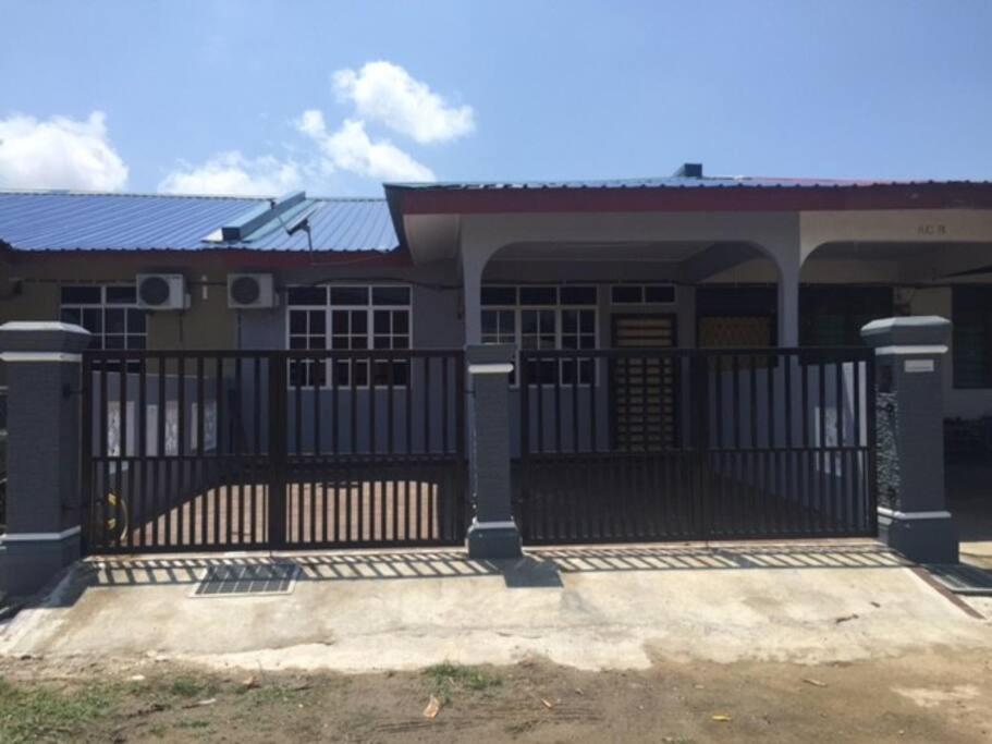 D'FIEZA HOMESTAY KEMAMAN photo 4