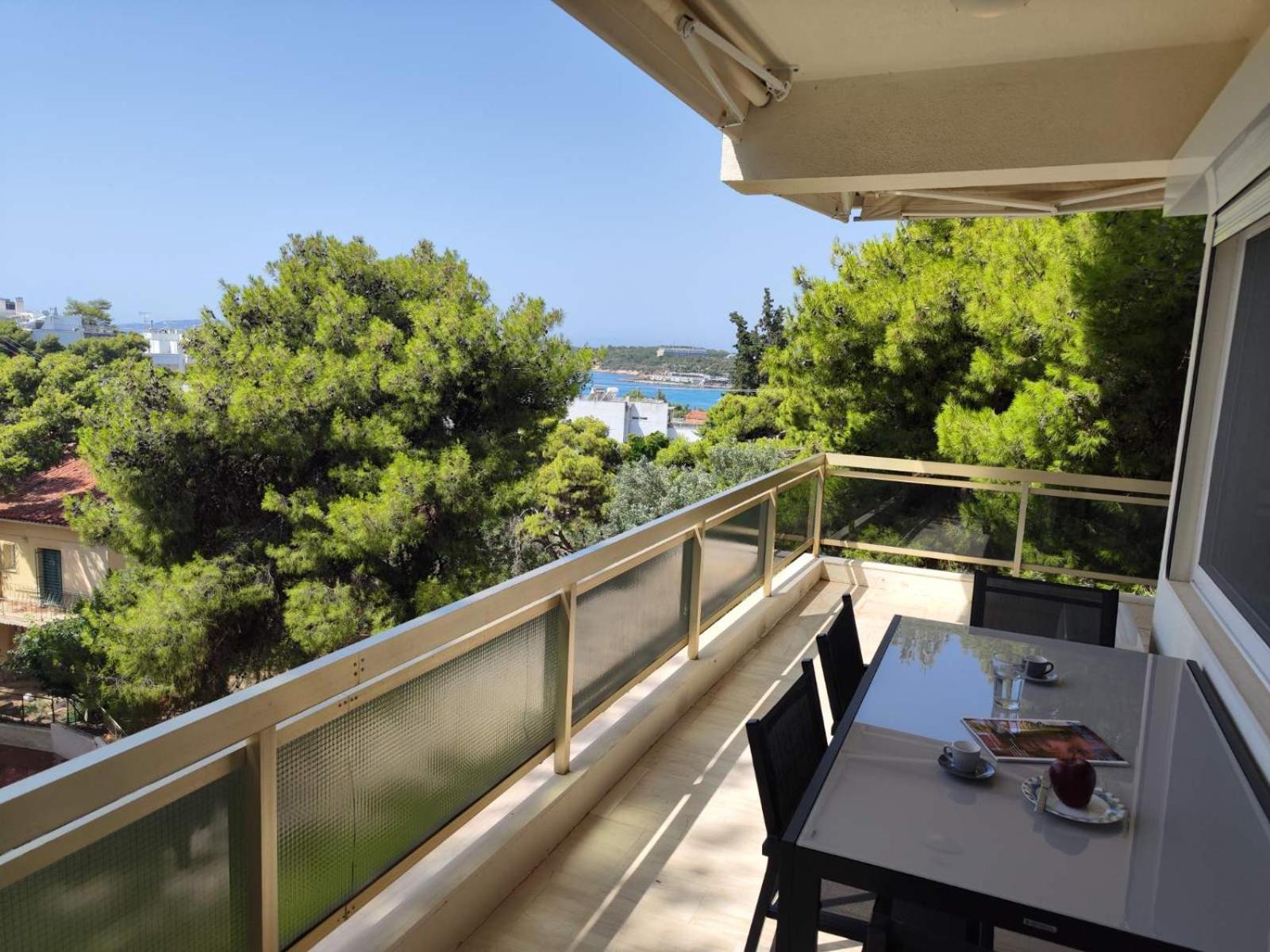 Relux Sea View 2 Bedroom Apartment by BluPine