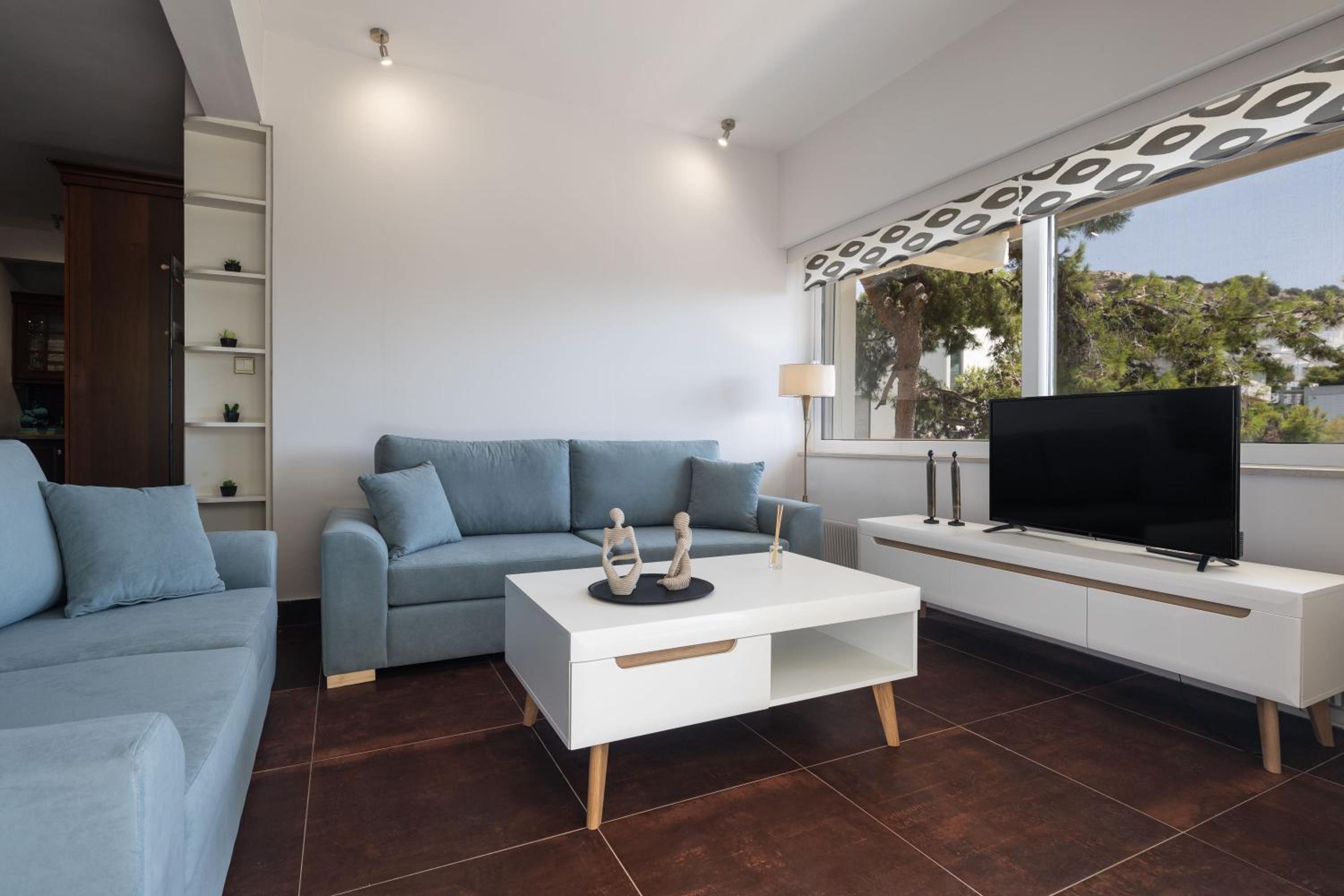 Relux Sea View 2 Bedroom Apartment by BluPine
