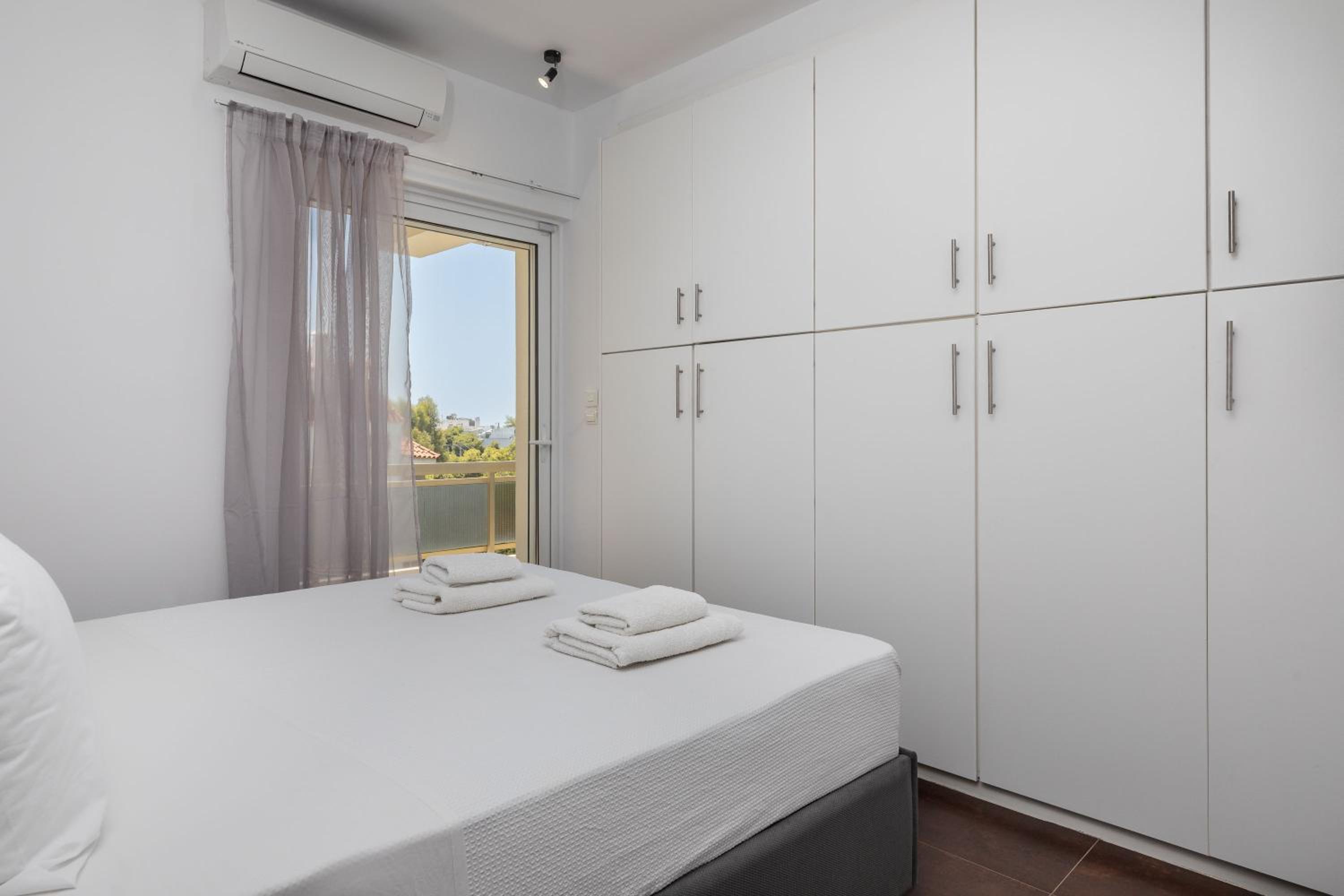 Relux Sea View 2 Bedroom Apartment by BluPine