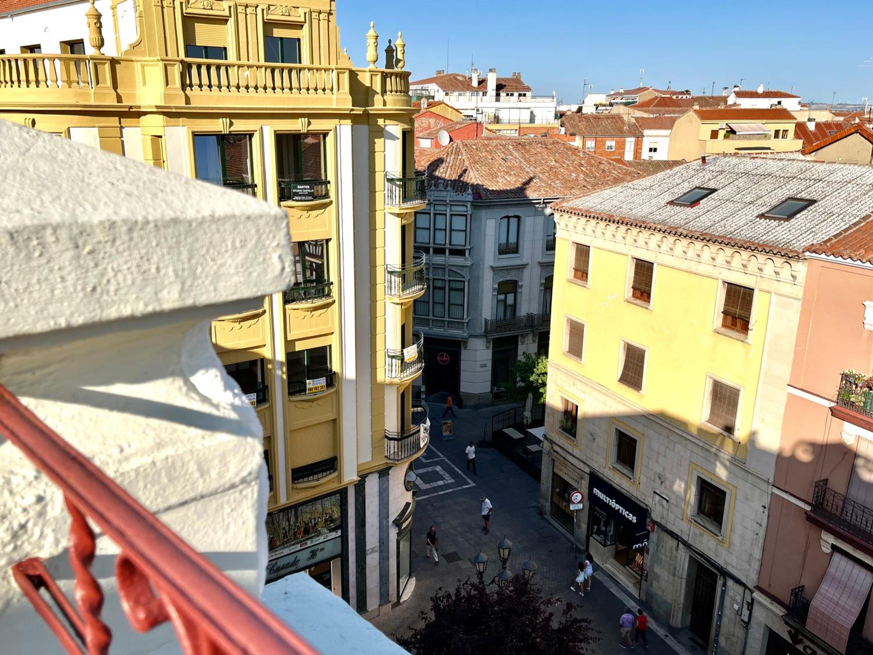 CARIATIDES SKY APARTMENT