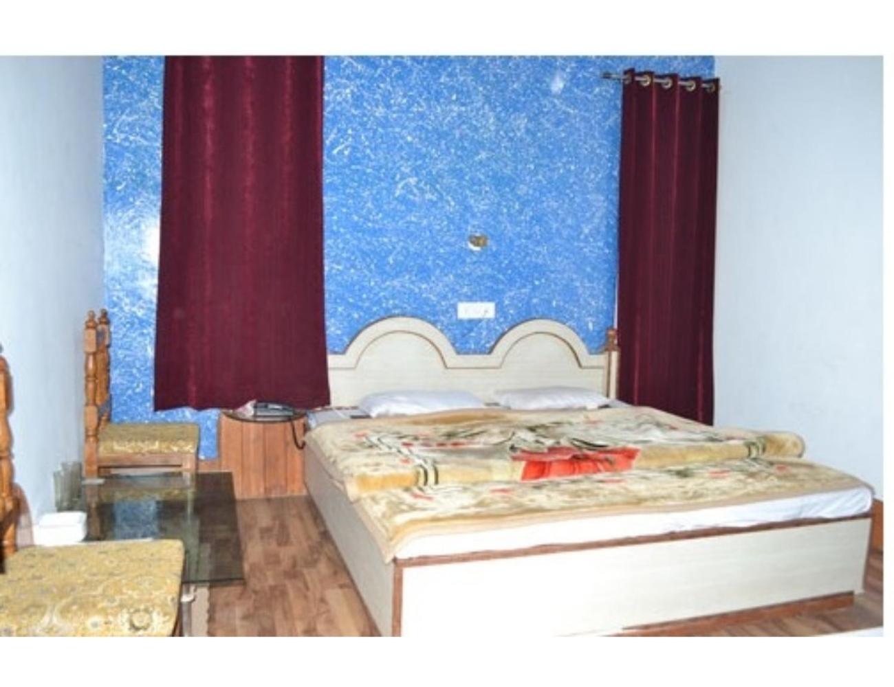 Hotel Pandit Palace, Srinagar view 3