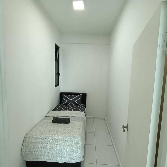 Cozy Sky Loft 5 Guests with Netflix & Facilities L28