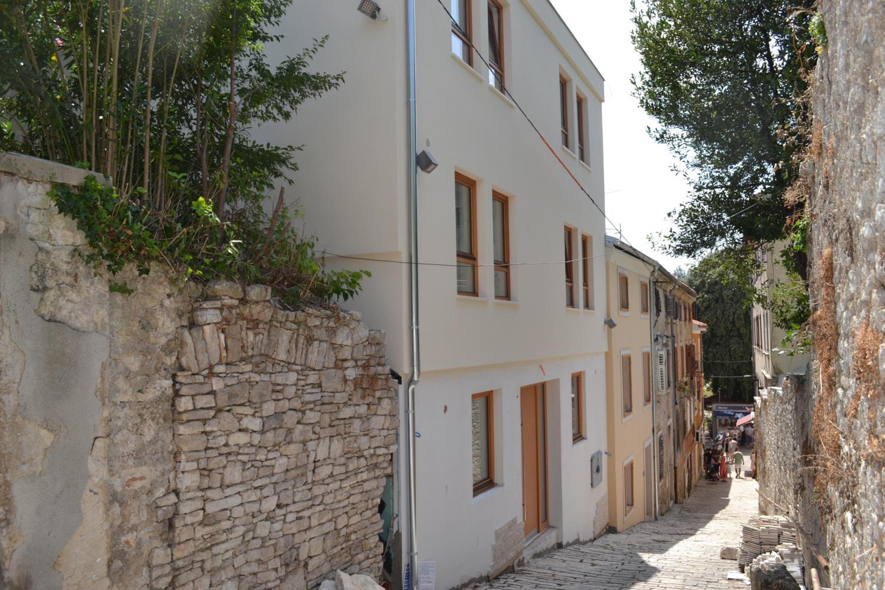 Pula Residence Rooms and Apartments Old City Center view 2