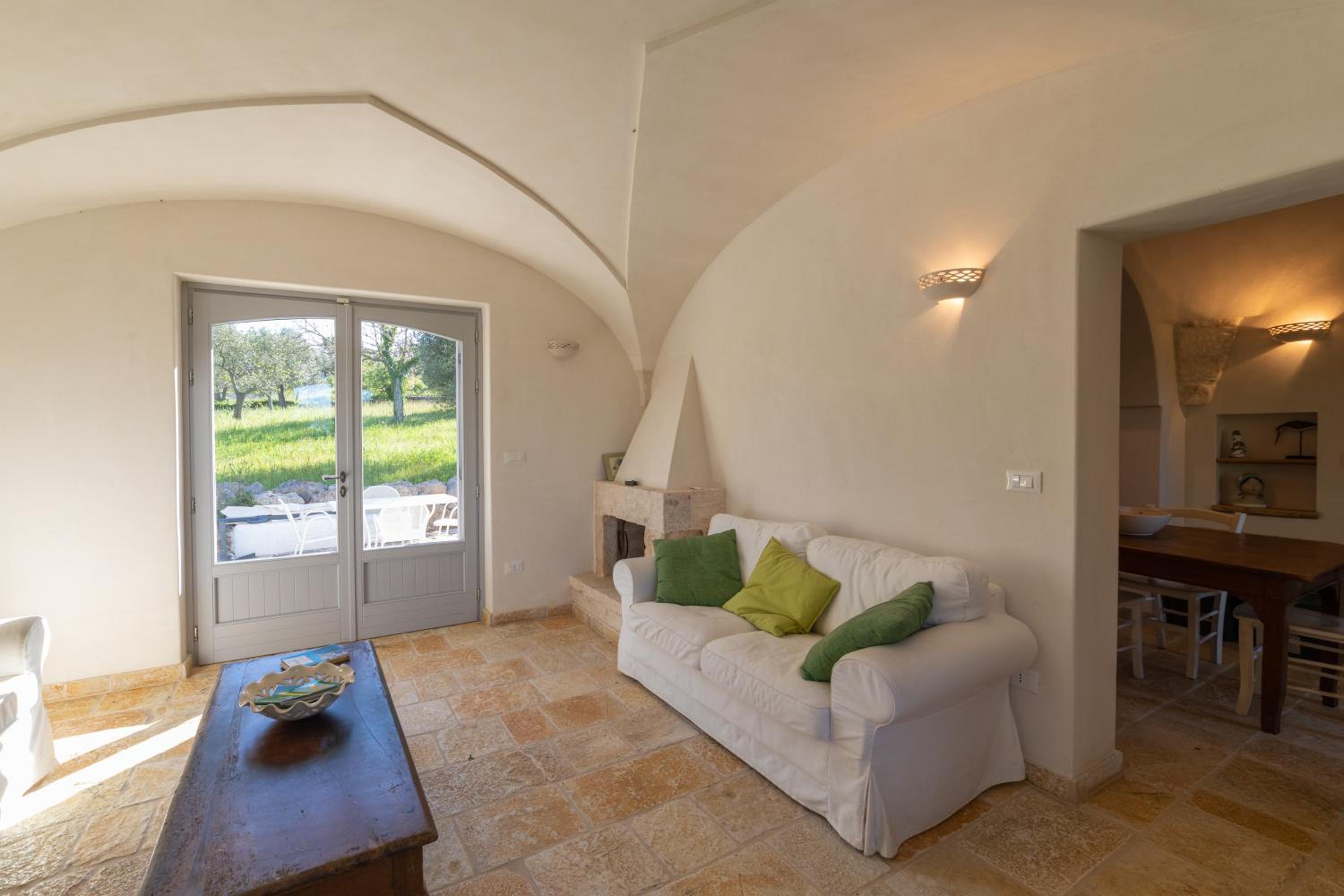 GuestHost - Trullo Silente - Olive Groves Relax in Locorotondo view 5