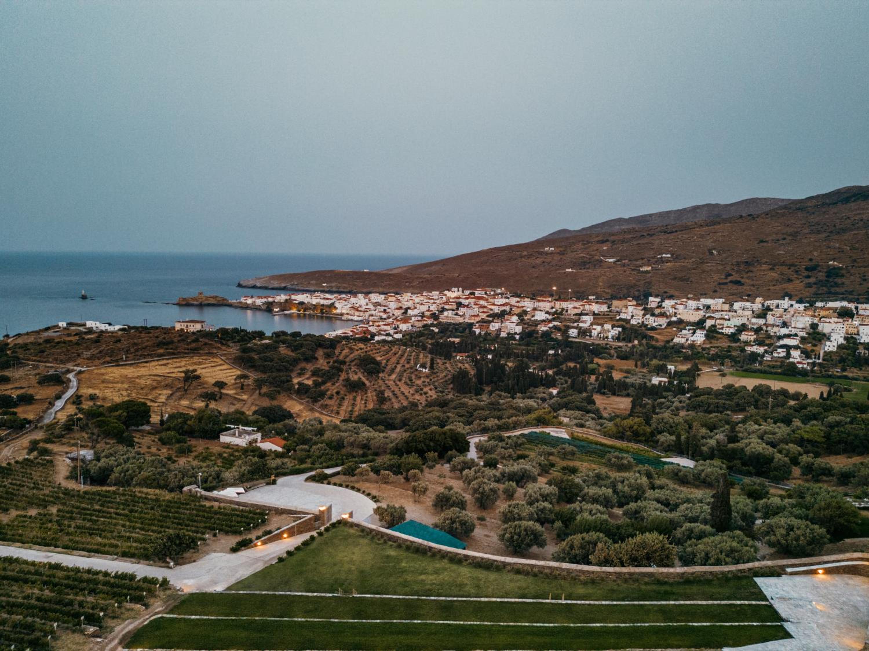 CYCLADIC WINERY SUITE