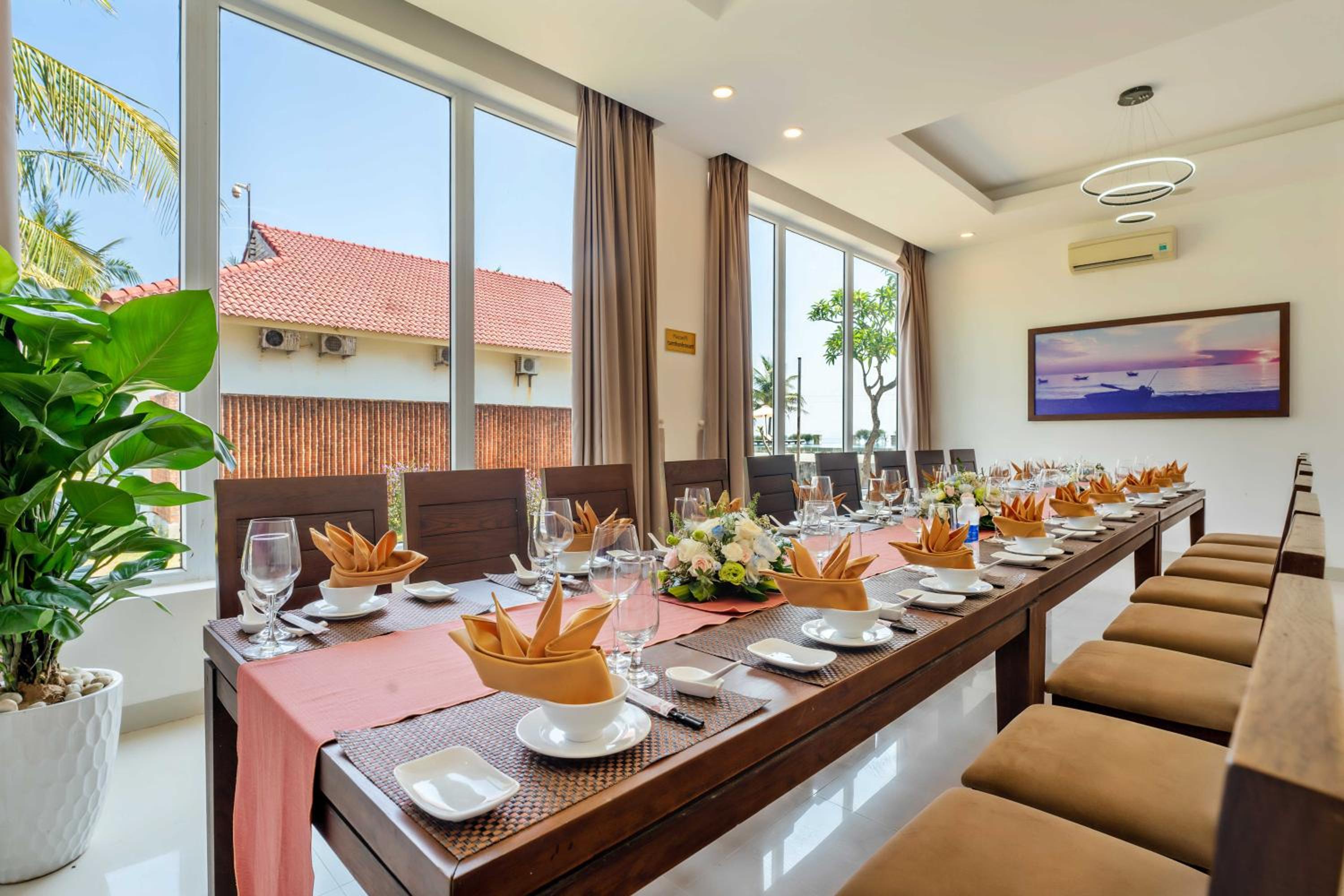 Tam Thanh Beach Resort & Spa