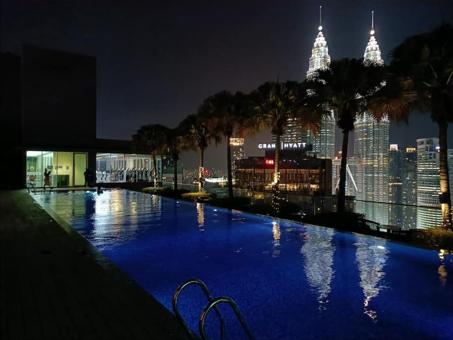 Lovely 3 Rooms with KLCC View, Pavilion & Netflix