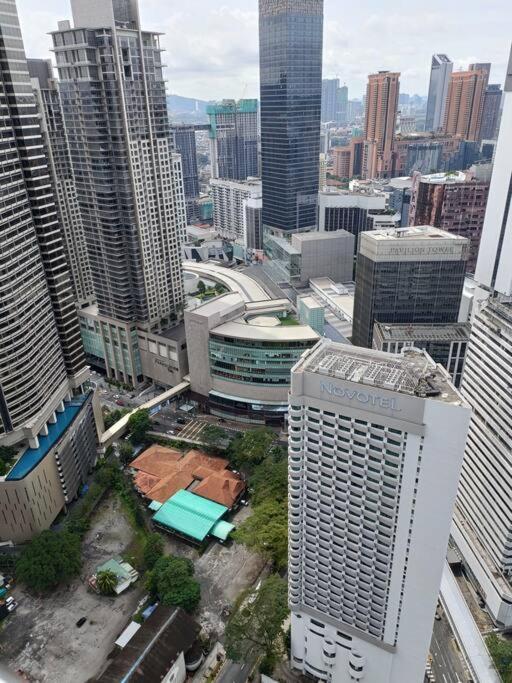 Lovely 3 Rooms with KLCC View, Pavilion & Netflix
