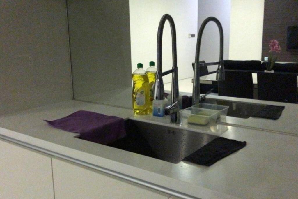 Lovely 3 Rooms with KLCC View, Pavilion & Netflix