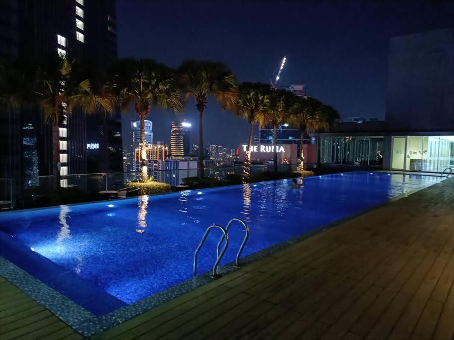 Lovely 3 Rooms with KLCC View, Pavilion & Netflix