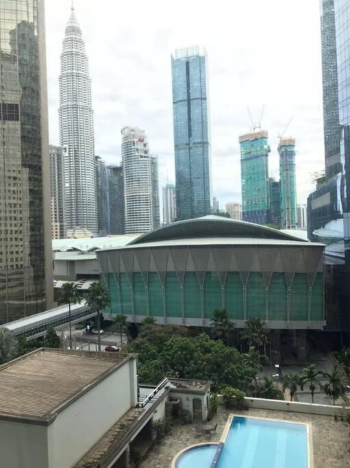 Lovely 3 Rooms with KLCC View, Pavilion & Netflix
