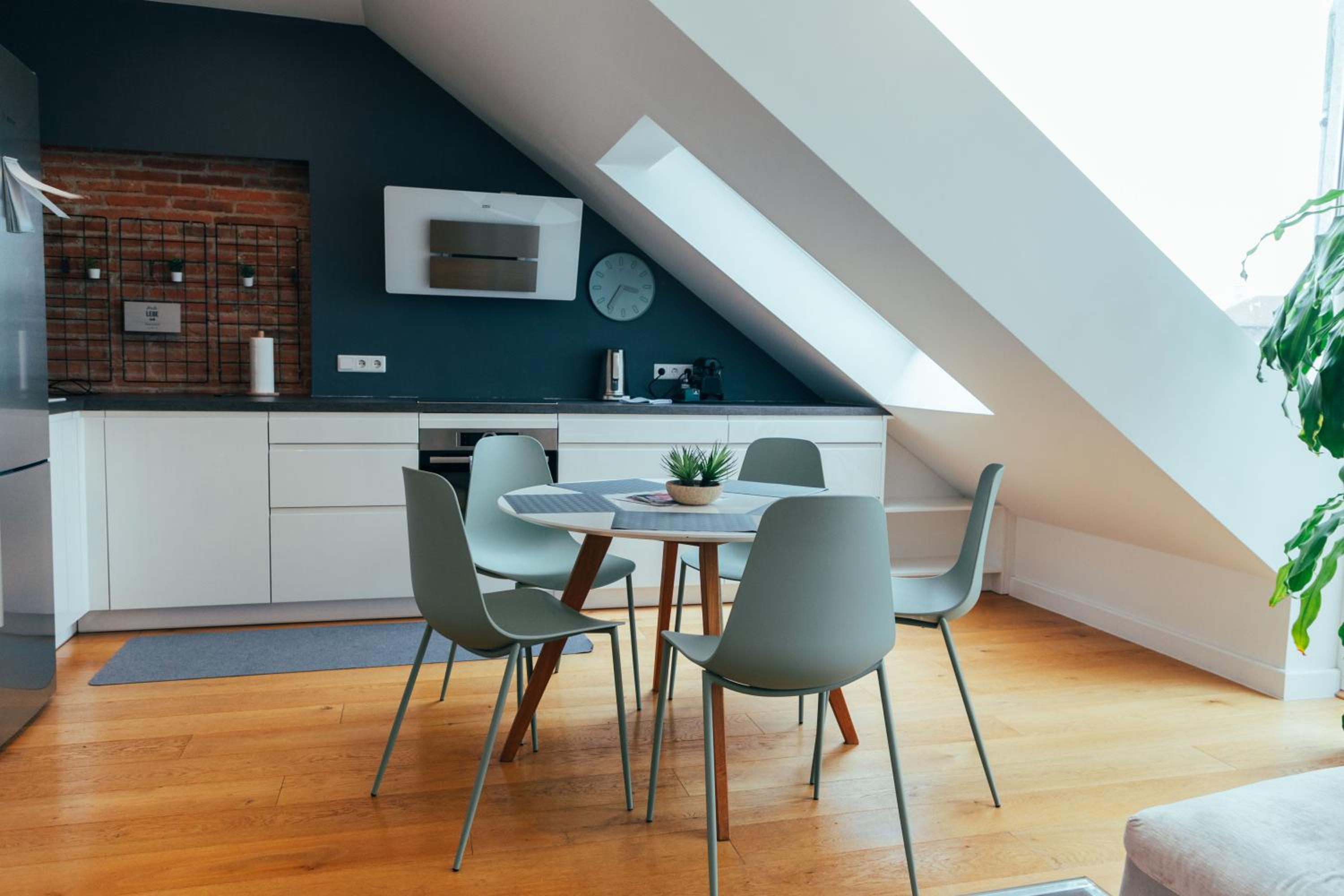 Large Apartments - Great for Groups - with Balcony or Terrace