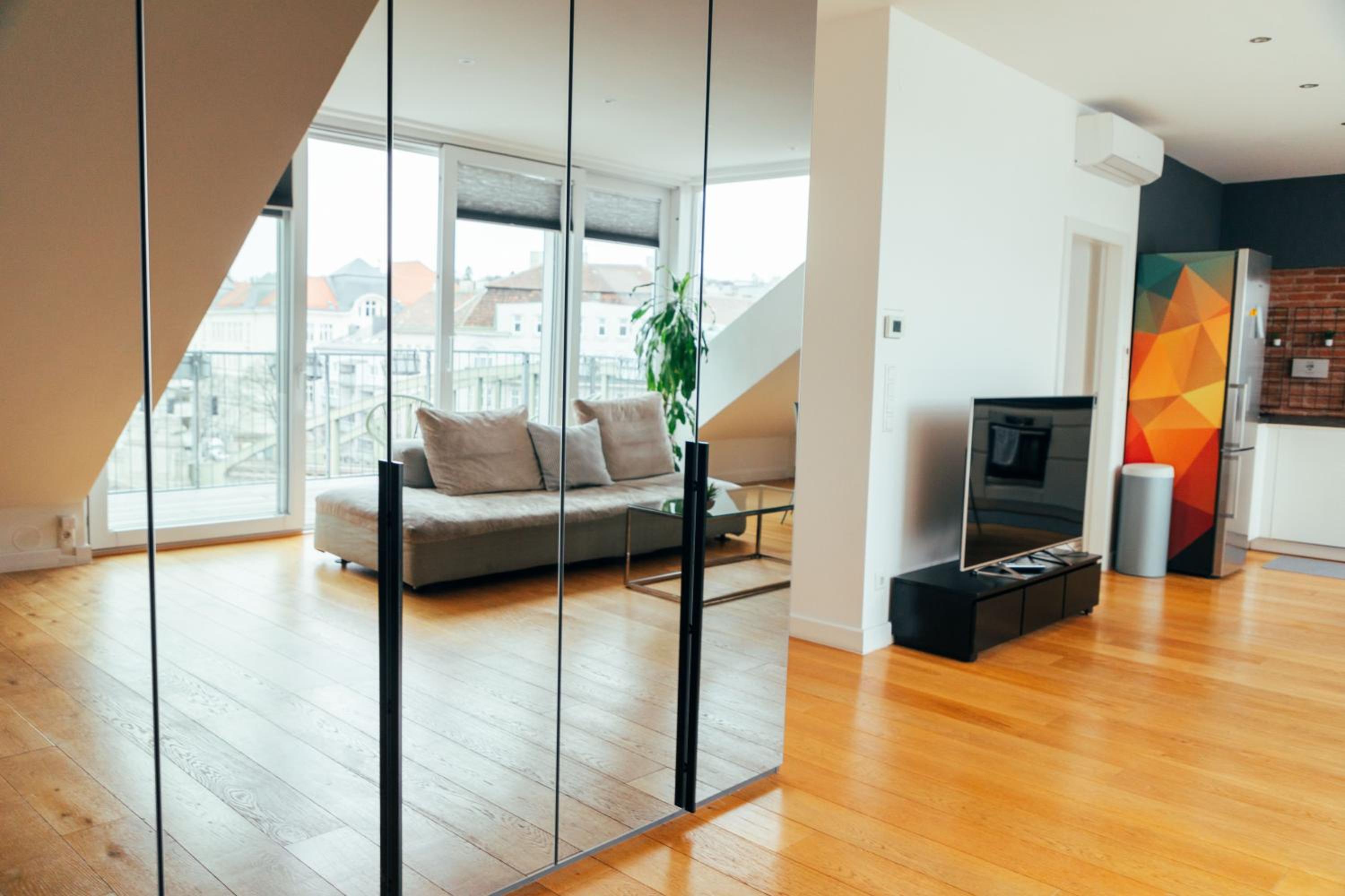 Large Apartments - Great for Groups - with Balcony or Terrace