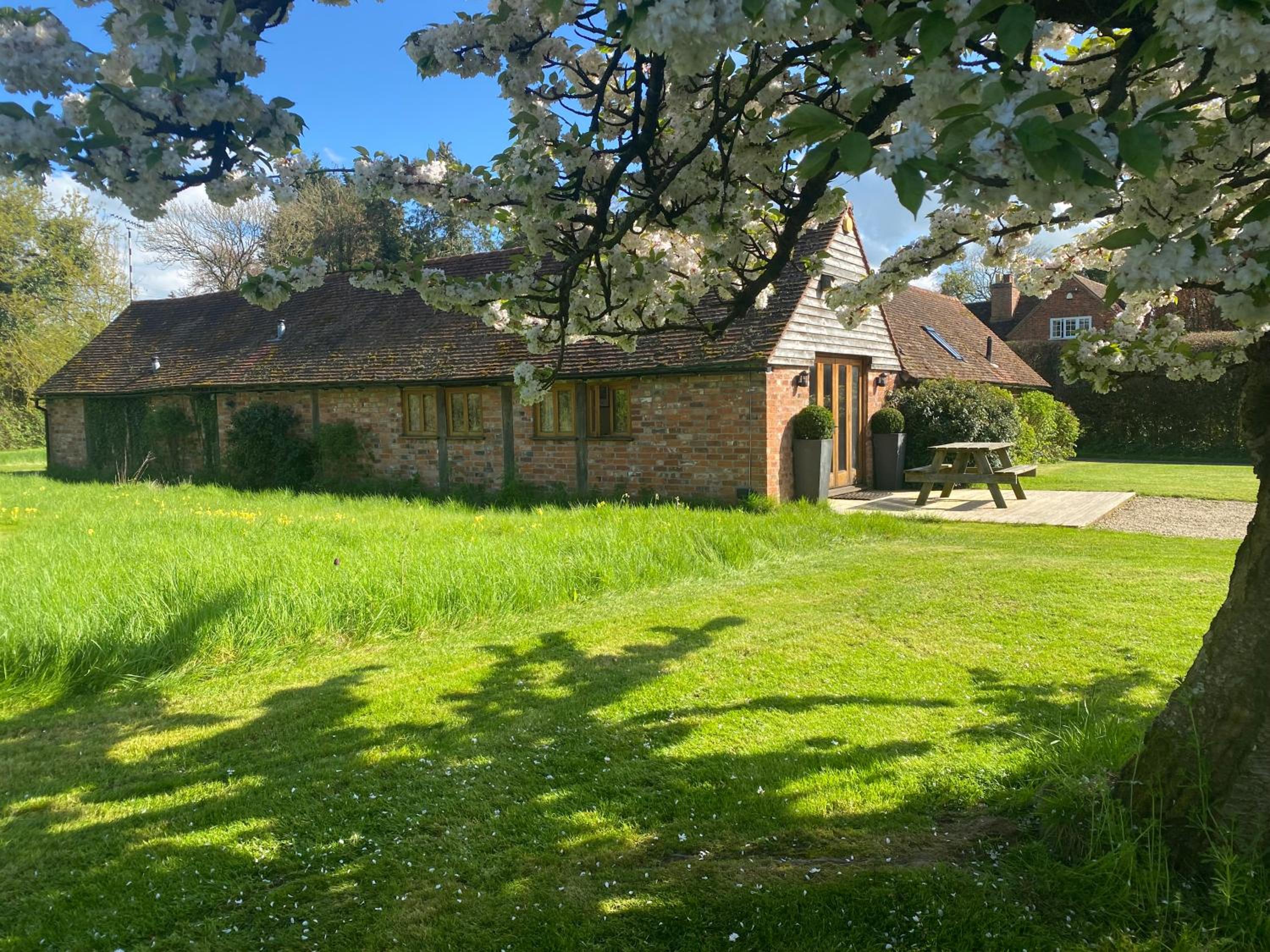 Hidden cottages 2 bed cottage in peaceful surroundings with log burner
