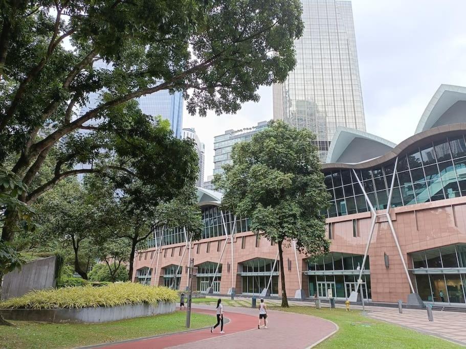 3 Guests,200m to KLCC & Pavilion Mall with Netflix