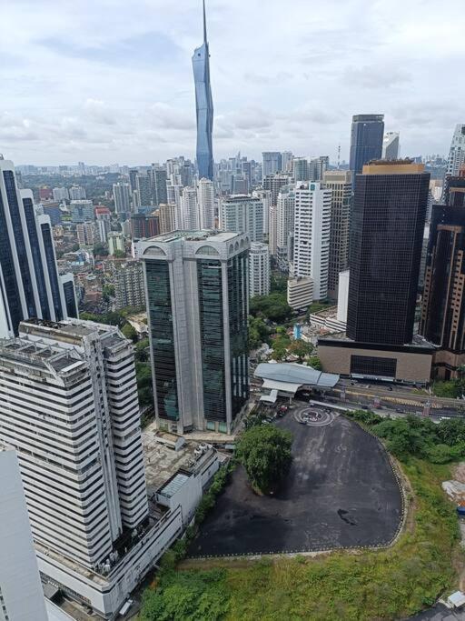 3 Guests,200m to KLCC & Pavilion Mall with Netflix