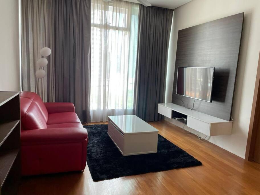 3 Guests,200m to KLCC & Pavilion Mall with Netflix